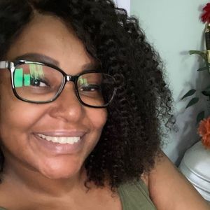 Meet your Posher, Daina